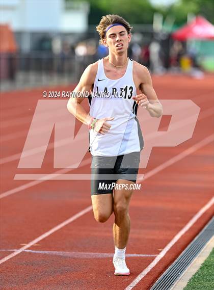 Thumbnail 3 in IHSAA Pike Regional (1600 Meter)  photogallery.