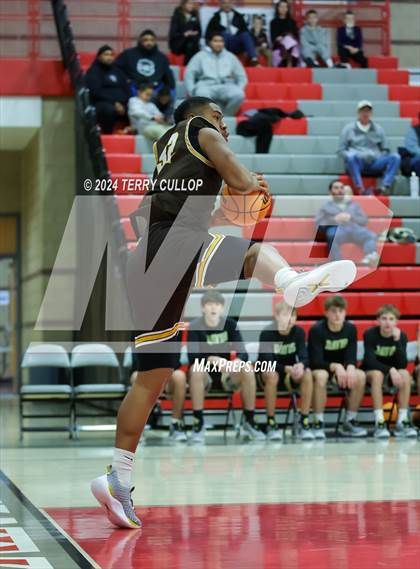 Thumbnail 3 in Davis @ Mountain Ridge (Sophomore) photogallery.
