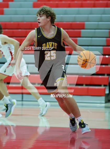 Thumbnail 1 in Davis @ Mountain Ridge (Sophomore) photogallery.
