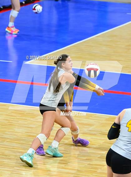 Thumbnail 3 in Thompson Valley vs. Windsor (CHSAA 4A 2nd Round) photogallery.