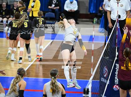 Thumbnail 3 in Thompson Valley vs. Windsor (CHSAA 4A 2nd Round) photogallery.