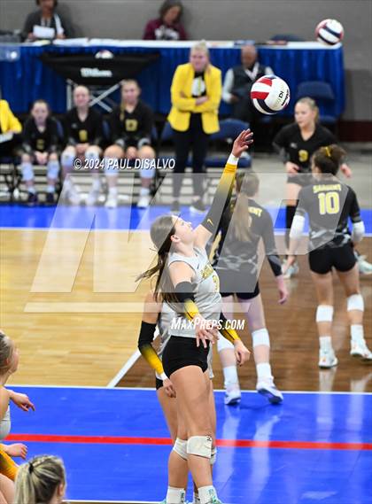 Thumbnail 3 in Thompson Valley vs. Windsor (CHSAA 4A 2nd Round) photogallery.