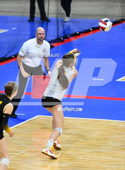Thumbnail 2 in Thompson Valley vs. Windsor (CHSAA 4A 2nd Round) photogallery.