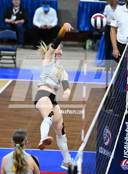 Thumbnail 2 in Thompson Valley vs. Windsor (CHSAA 4A 2nd Round) photogallery.
