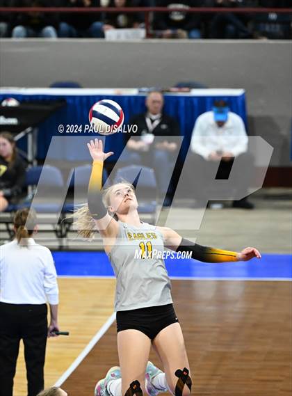 Thumbnail 3 in Thompson Valley vs. Windsor (CHSAA 4A 2nd Round) photogallery.
