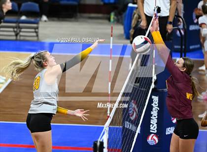 Thumbnail 3 in Thompson Valley vs. Windsor (CHSAA 4A 2nd Round) photogallery.