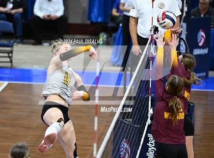 Thumbnail 3 in Thompson Valley vs. Windsor (CHSAA 4A 2nd Round) photogallery.