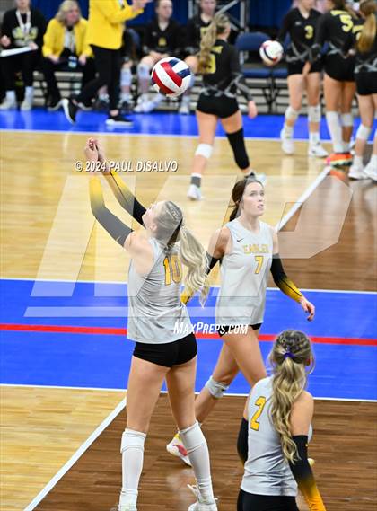 Thumbnail 3 in Thompson Valley vs. Windsor (CHSAA 4A 2nd Round) photogallery.