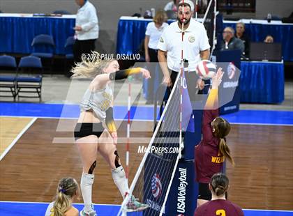 Thumbnail 3 in Thompson Valley vs. Windsor (CHSAA 4A 2nd Round) photogallery.