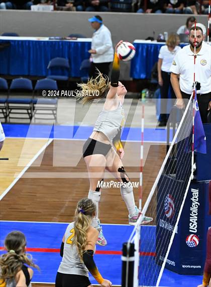 Thumbnail 2 in Thompson Valley vs. Windsor (CHSAA 4A 2nd Round) photogallery.
