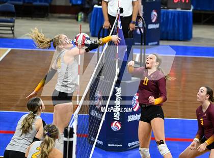 Thumbnail 2 in Thompson Valley vs. Windsor (CHSAA 4A 2nd Round) photogallery.