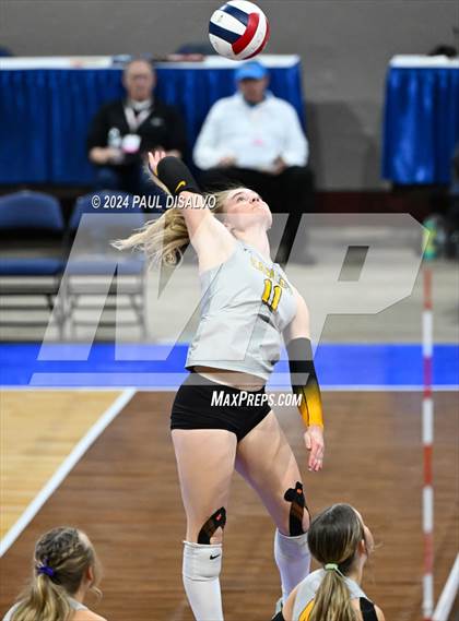 Thumbnail 3 in Thompson Valley vs. Windsor (CHSAA 4A 2nd Round) photogallery.