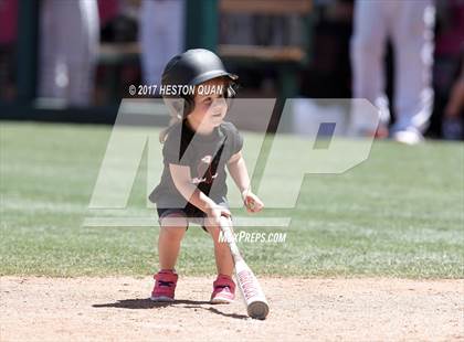 Thumbnail 3 in San Juan Hills vs Valley View photogallery.
