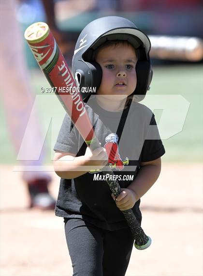 Thumbnail 3 in San Juan Hills vs Valley View photogallery.