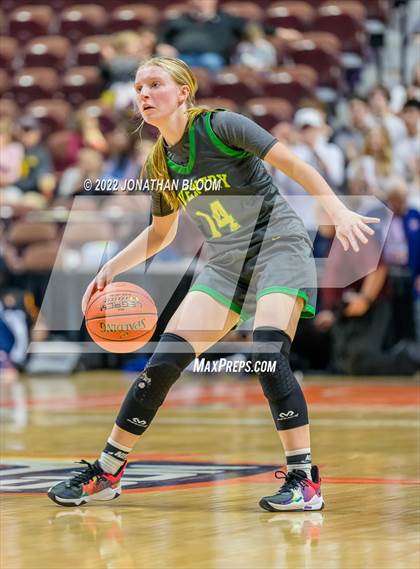 Thumbnail 2 in Thomaston vs. Coventry (CIAC Class S Final) photogallery.