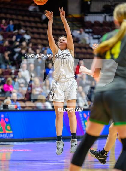 Thumbnail 3 in Thomaston vs. Coventry (CIAC Class S Final) photogallery.