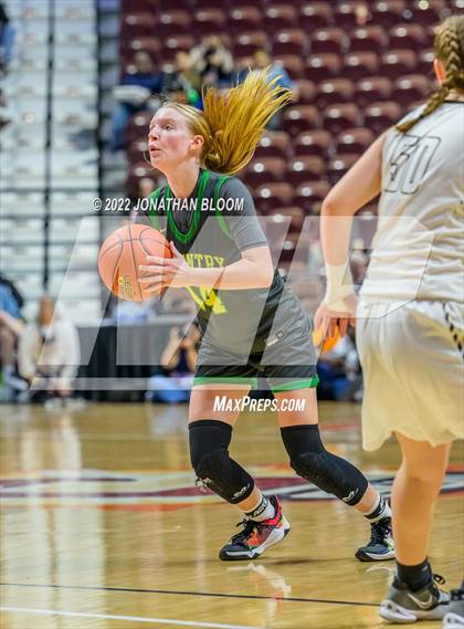 Thumbnail 3 in Thomaston vs. Coventry (CIAC Class S Final) photogallery.