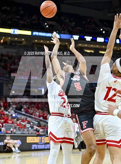 Thumbnail 3 in Fishers vs. Jeffersonville (IHSAA 4A Final) photogallery.
