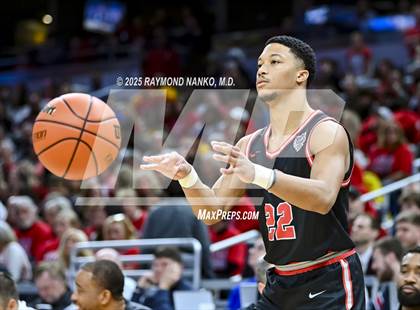 Thumbnail 1 in Fishers vs. Jeffersonville (IHSAA 4A Final) photogallery.