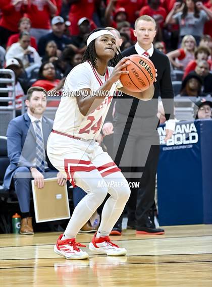 Thumbnail 1 in Fishers vs. Jeffersonville (IHSAA 4A Final) photogallery.