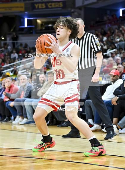 Thumbnail 3 in Fishers vs. Jeffersonville (IHSAA 4A Final) photogallery.