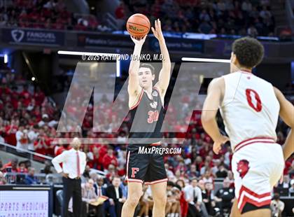 Thumbnail 1 in Fishers vs. Jeffersonville (IHSAA 4A Final) photogallery.