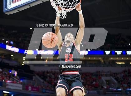 Thumbnail 3 in Fishers vs. Jeffersonville (IHSAA 4A Final) photogallery.