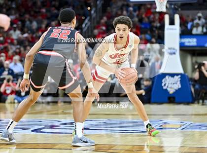 Thumbnail 3 in Fishers vs. Jeffersonville (IHSAA 4A Final) photogallery.