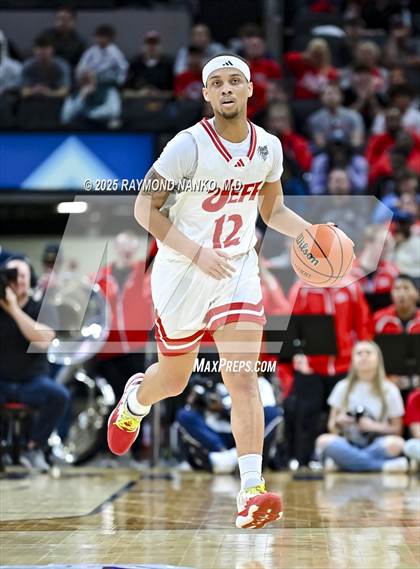 Thumbnail 3 in Fishers vs. Jeffersonville (IHSAA 4A Final) photogallery.