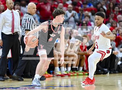 Thumbnail 1 in Fishers vs. Jeffersonville (IHSAA 4A Final) photogallery.