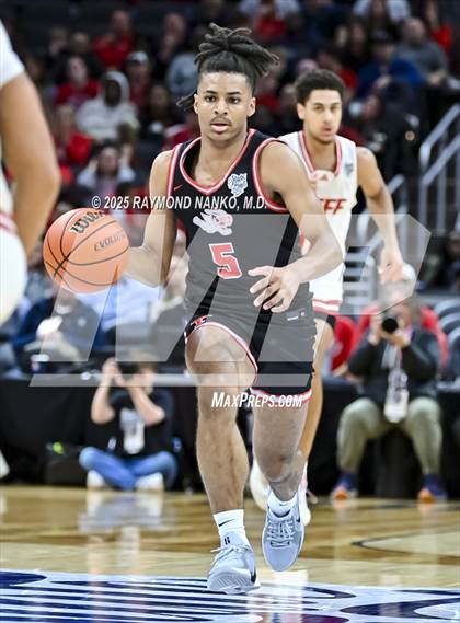 Thumbnail 2 in Fishers vs. Jeffersonville (IHSAA 4A Final) photogallery.