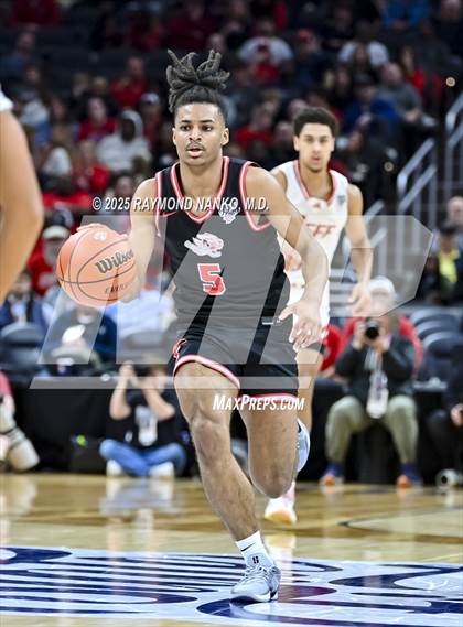 Thumbnail 3 in Fishers vs. Jeffersonville (IHSAA 4A Final) photogallery.