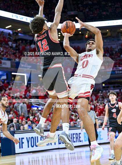 Thumbnail 1 in Fishers vs. Jeffersonville (IHSAA 4A Final) photogallery.