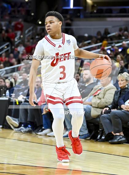 Thumbnail 1 in Fishers vs. Jeffersonville (IHSAA 4A Final) photogallery.