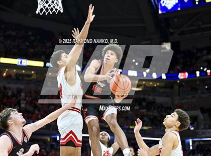 Thumbnail 2 in Fishers vs. Jeffersonville (IHSAA 4A Final) photogallery.