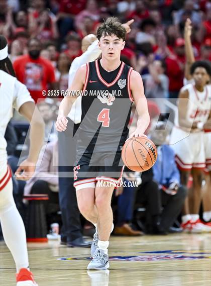 Thumbnail 3 in Fishers vs. Jeffersonville (IHSAA 4A Final) photogallery.