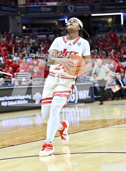Thumbnail 3 in Fishers vs. Jeffersonville (IHSAA 4A Final) photogallery.
