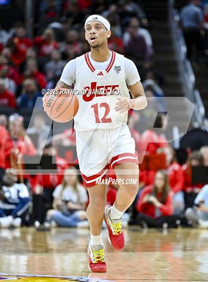 Thumbnail 1 in Fishers vs. Jeffersonville (IHSAA 4A Final) photogallery.