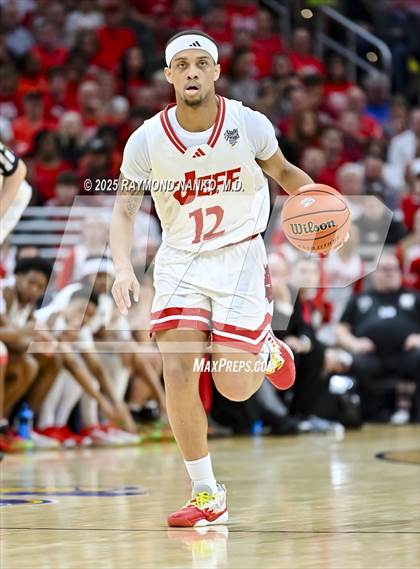 Thumbnail 2 in Fishers vs. Jeffersonville (IHSAA 4A Final) photogallery.