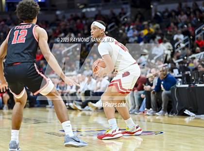 Thumbnail 2 in Fishers vs. Jeffersonville (IHSAA 4A Final) photogallery.