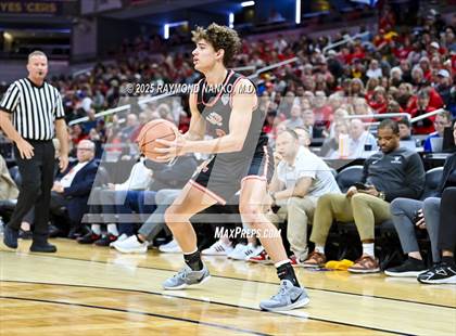 Thumbnail 1 in Fishers vs. Jeffersonville (IHSAA 4A Final) photogallery.