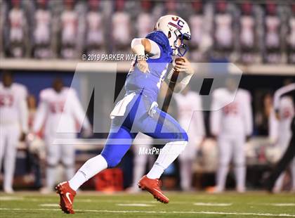 Thumbnail 3 in Archbishop Rummel @ John Curtis Christian photogallery.