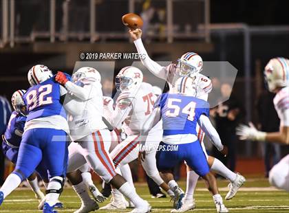 Thumbnail 3 in Archbishop Rummel @ John Curtis Christian photogallery.
