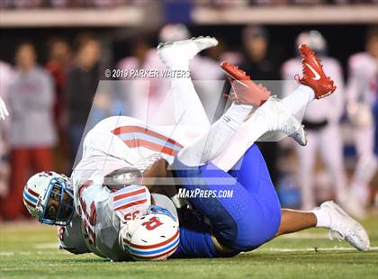 Thumbnail 1 in Archbishop Rummel @ John Curtis Christian photogallery.