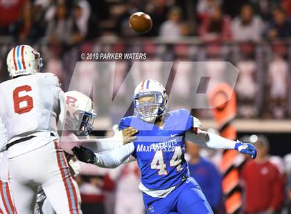 Thumbnail 2 in Archbishop Rummel @ John Curtis Christian photogallery.