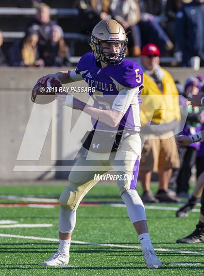 Thumbnail 1 in Plainedge vs. Sayville (Long Island Division III Championship) photogallery.