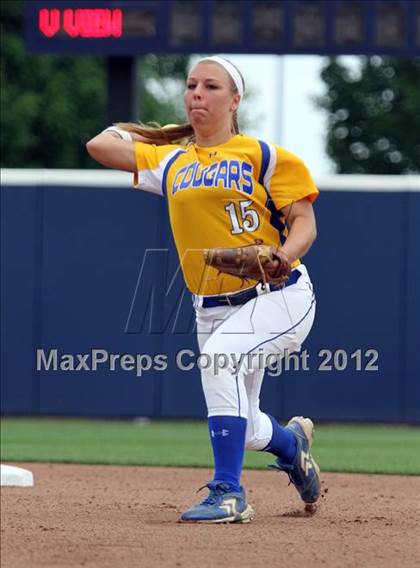 Thumbnail 1 in Big Spring vs. Valley View (PIAA Class AAA Final) photogallery.