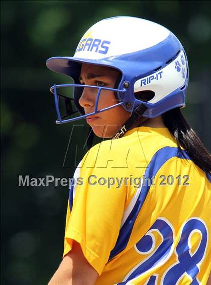 Thumbnail 1 in Big Spring vs. Valley View (PIAA Class AAA Final) photogallery.