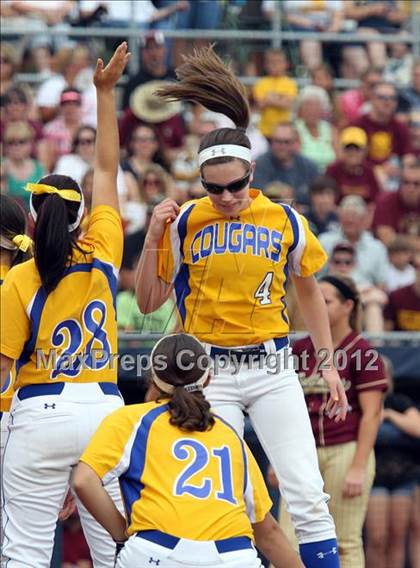 Thumbnail 1 in Big Spring vs. Valley View (PIAA Class AAA Final) photogallery.