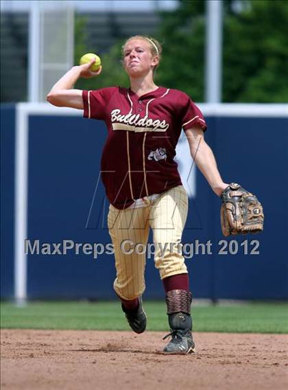 Thumbnail 1 in Big Spring vs. Valley View (PIAA Class AAA Final) photogallery.